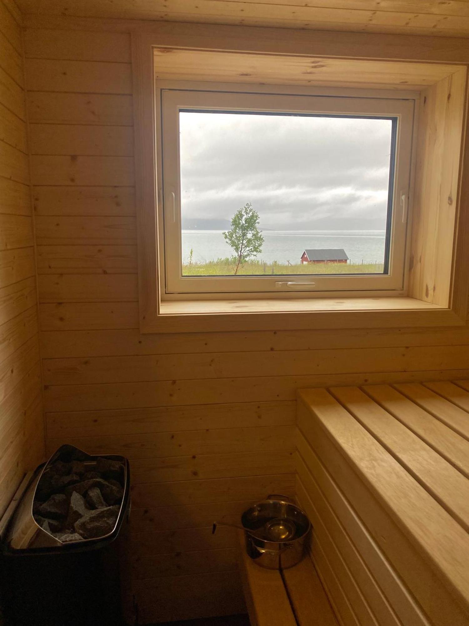 Unique And Charming Holiday Home With Fantastic Sea Views Tromsø Exteriör bild
